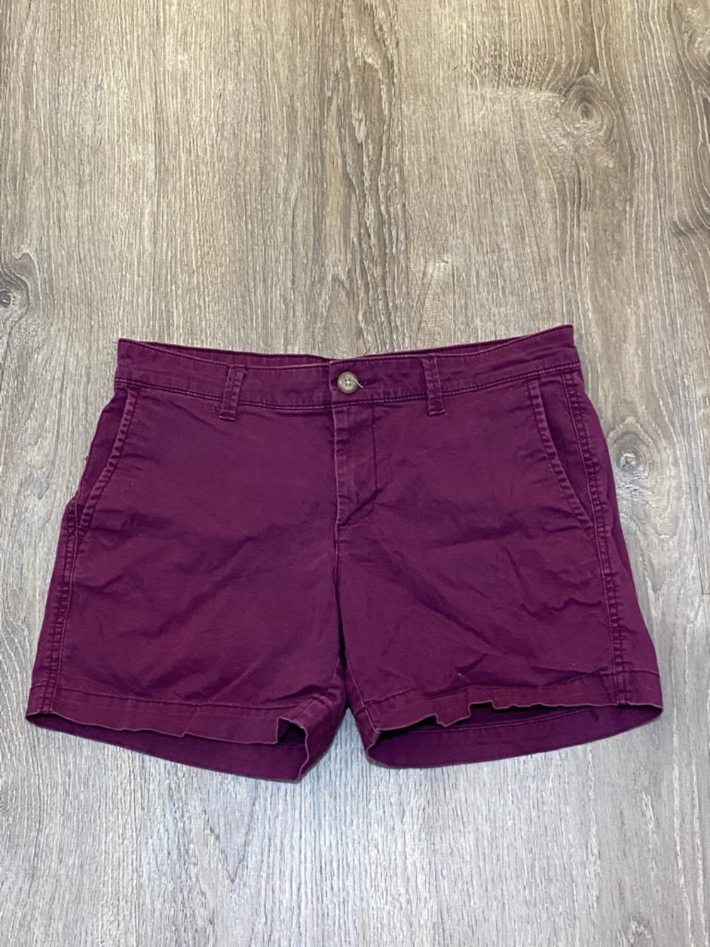 GAP • 5” shorts • SZ. 2/26